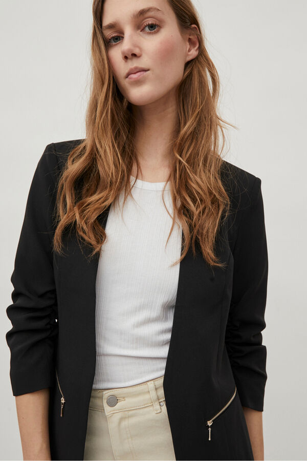 Vila Blazer de mujer entallada Black