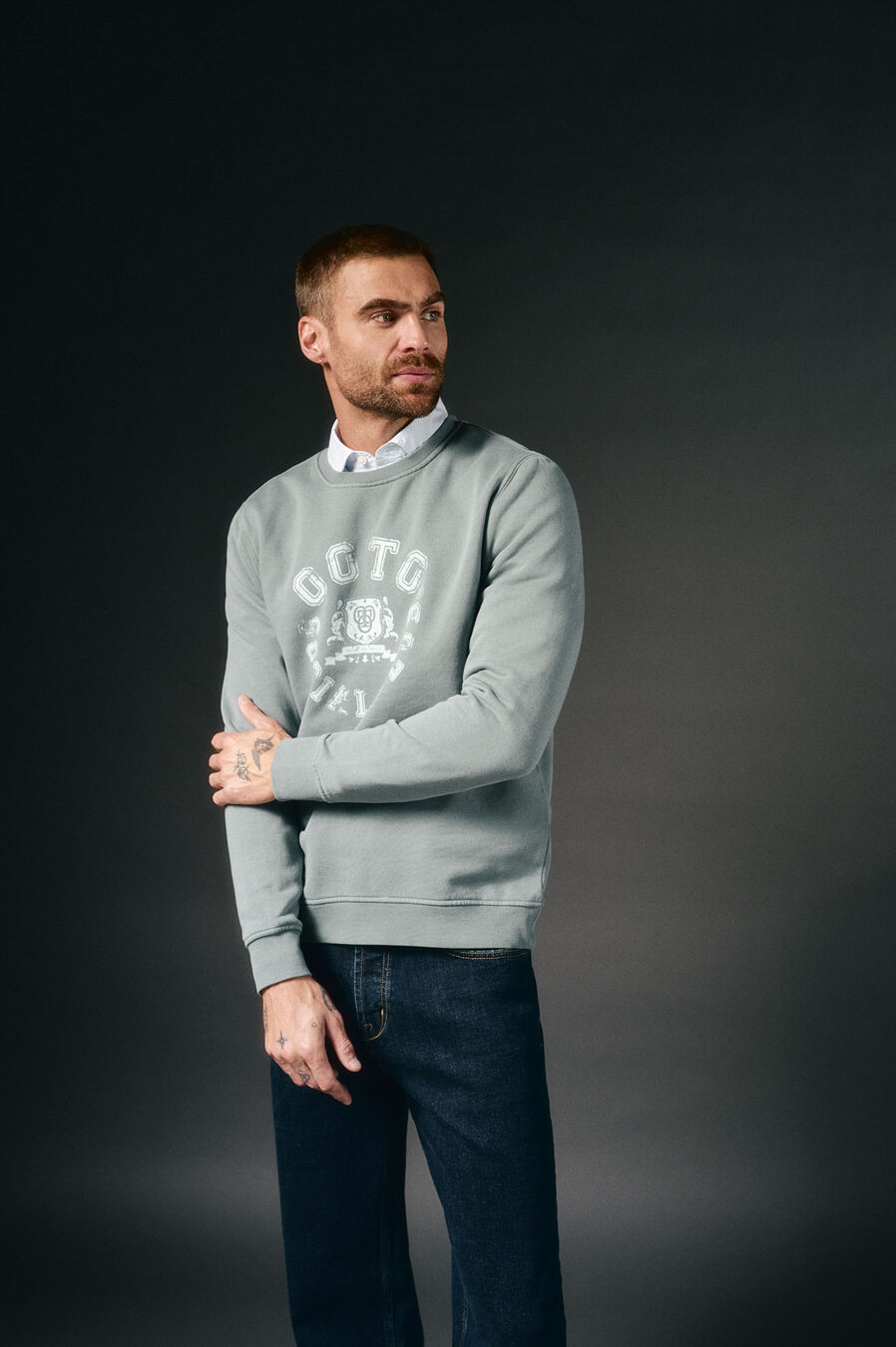 Sudadera gráfica cuello caja