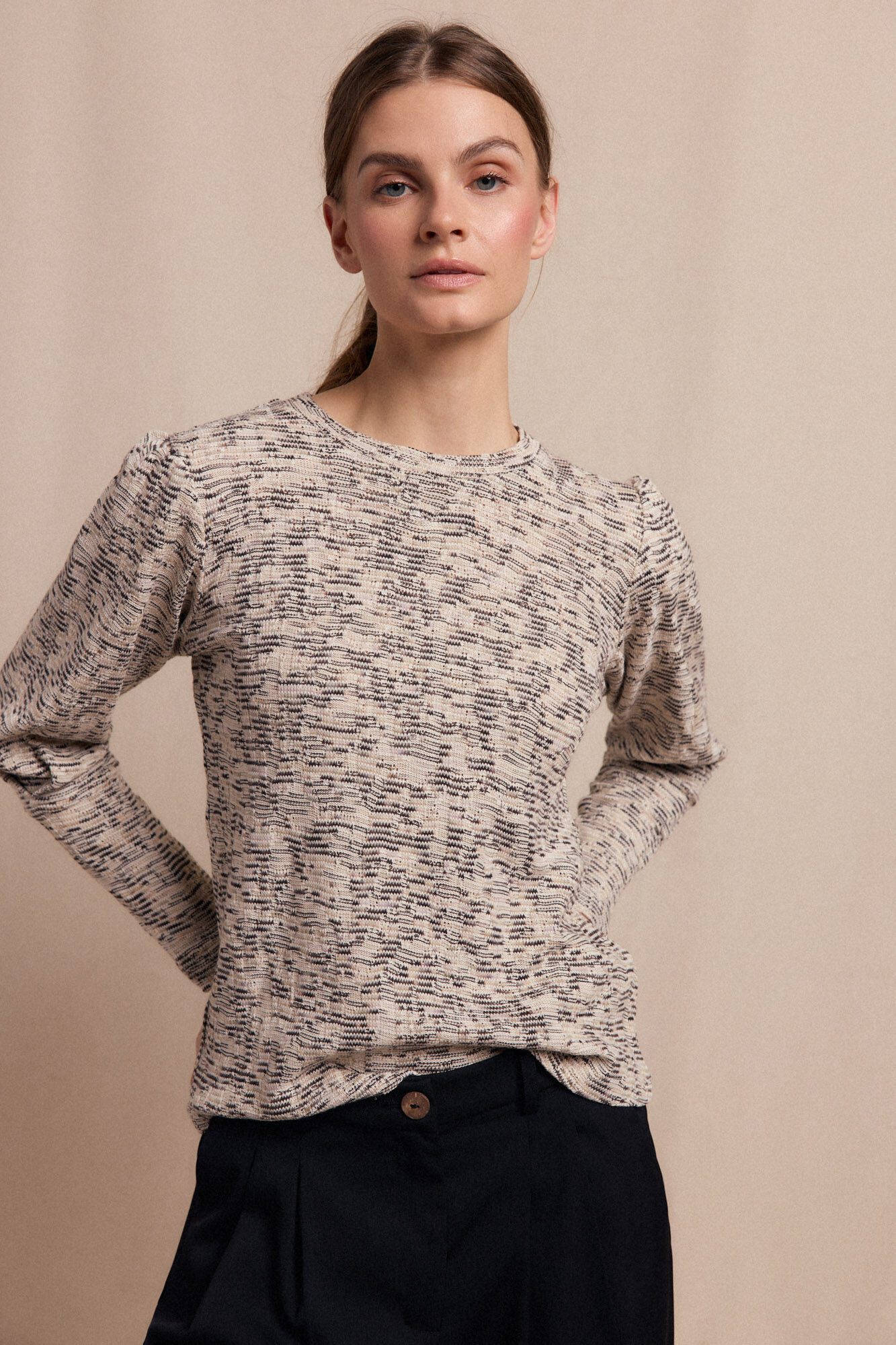 Slowlove Top estructura frunce