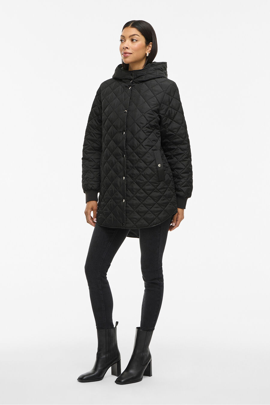 Abrigo acolchado guateado con capucha