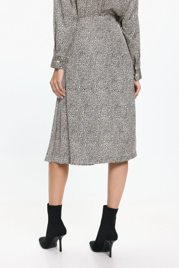 Vero Moda Falda midi vuelo Grey