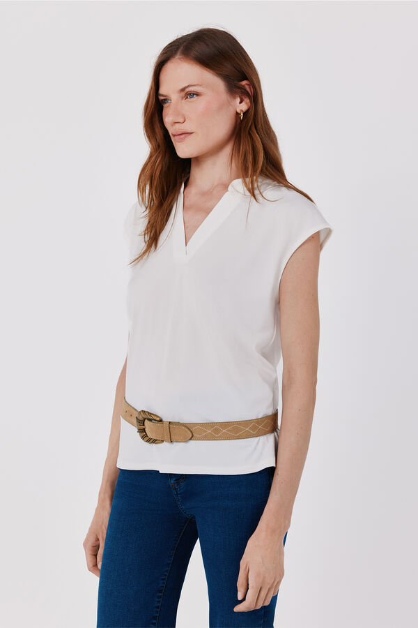 Cortefiel Camiseta b&aacute;sica cuello mao desmentido Blanco