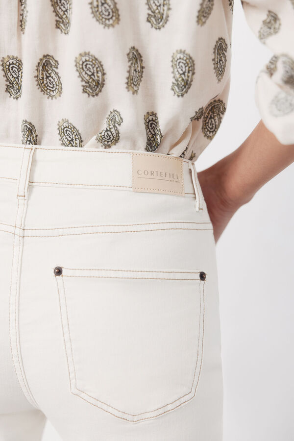 Cortefiel Jeans Bootcut Marfil