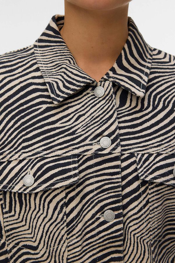 Vero Moda Cazadora estampado animal Estampado beige