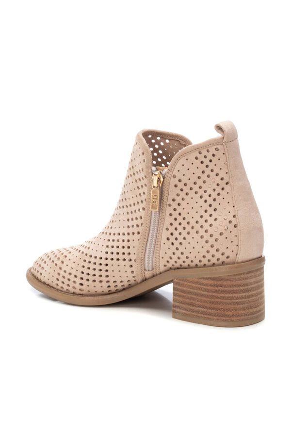 XTI Faux suede heeled perforated ankle boot Beige