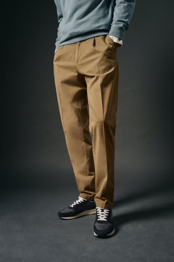 OOTO Pantal&oacute;n chino pinzas Brown