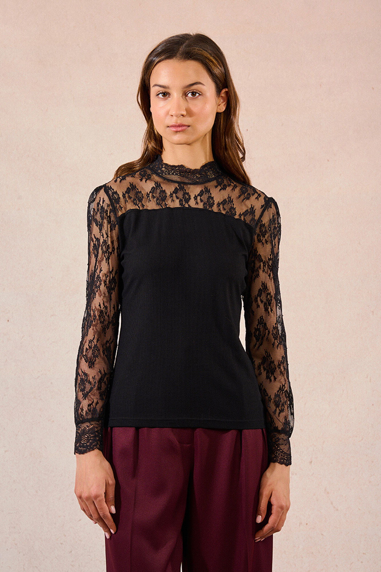 Molly Bracken Top de manga comprida com detalhes de renda