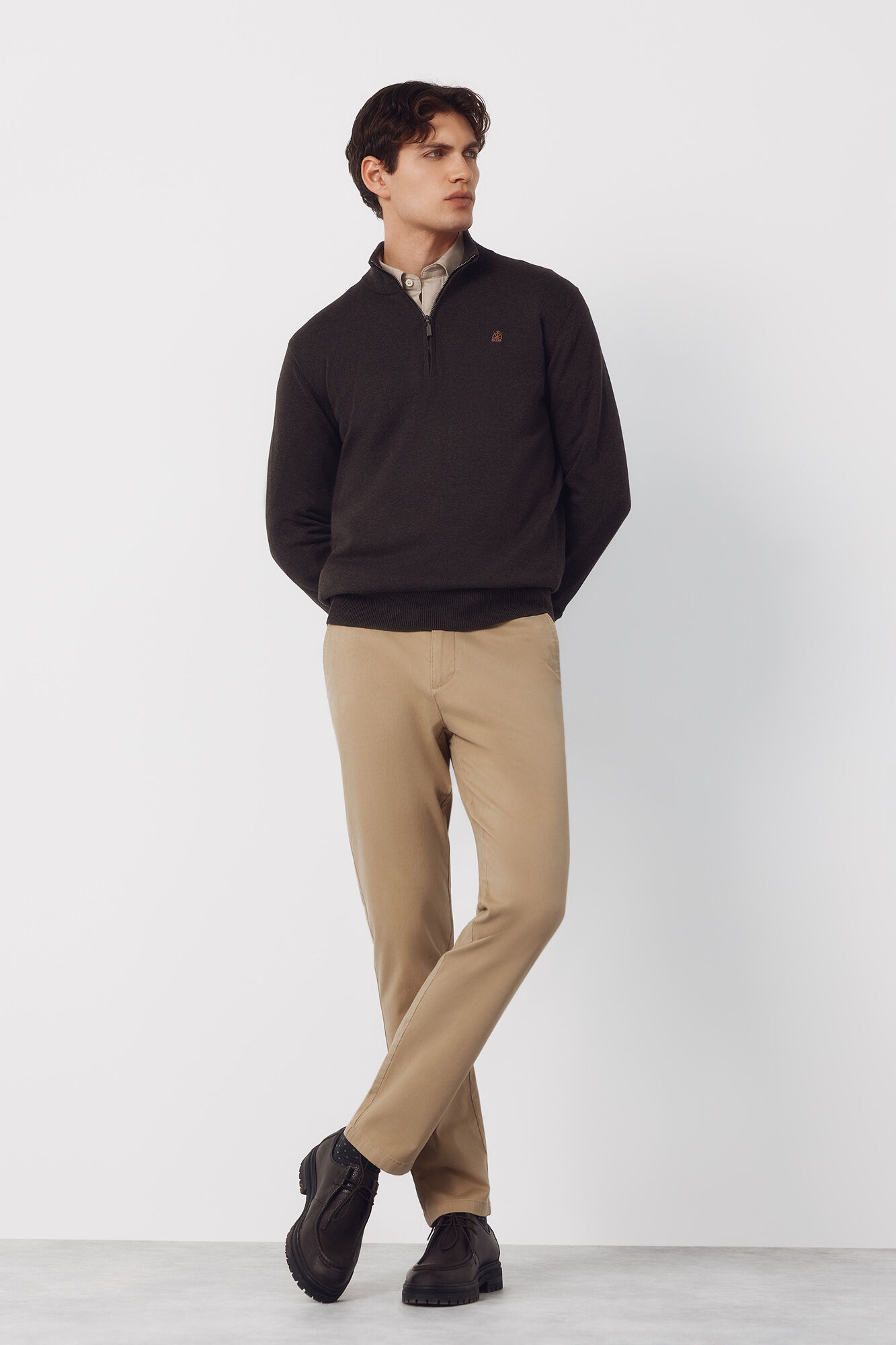 Cortefiel Pantal&oacute;n chino regular fit