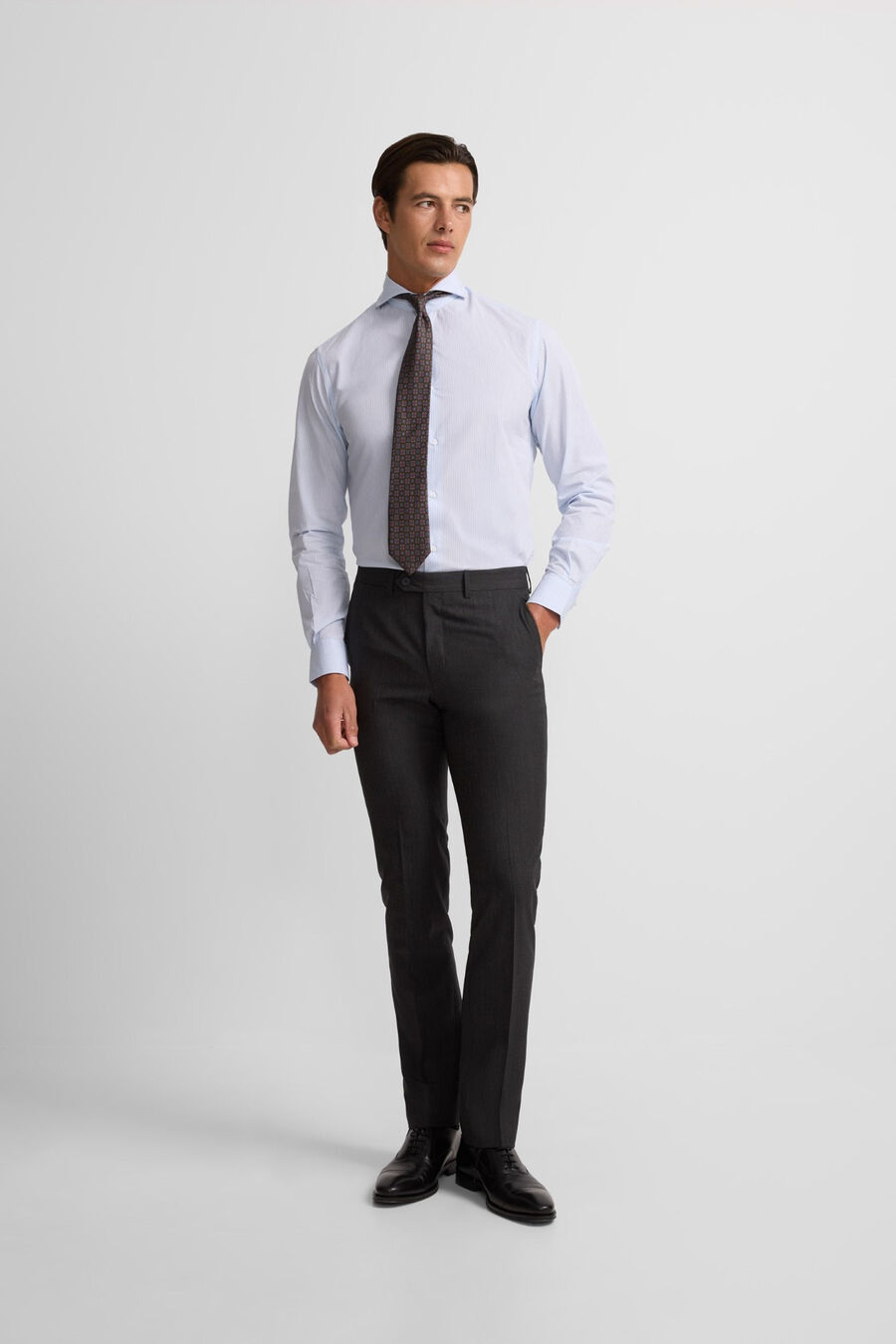 Pantalón traje clasico espiga