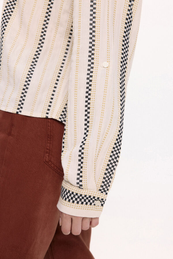 Vila Blusa com bordado de algod&atilde;o Tostado