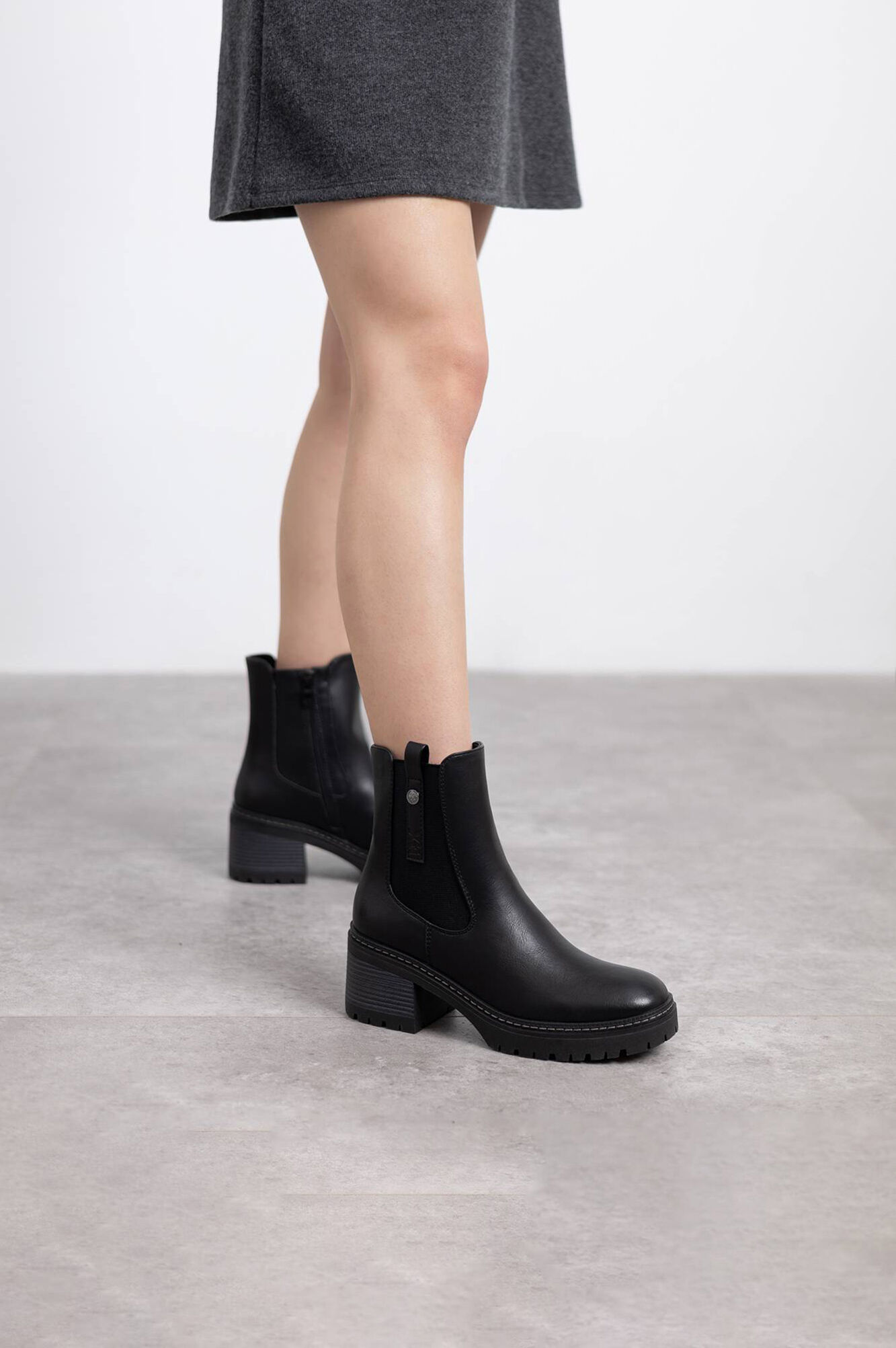 XTI Bot&iacute;n tipo chelsea