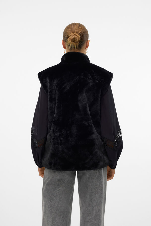 Vero Moda Chaleco de pelo cuello alto Negro