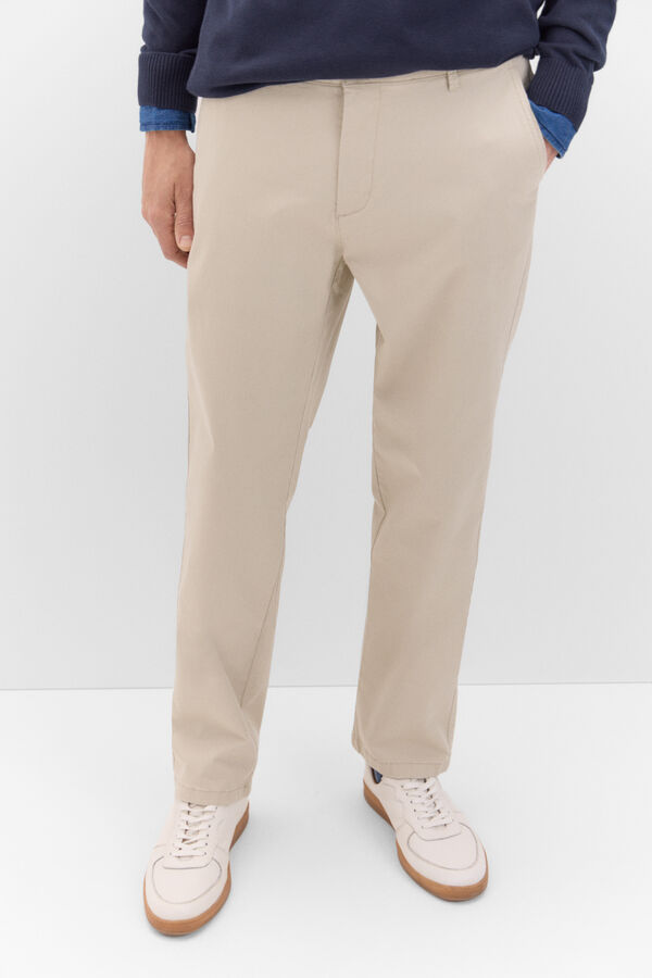 Cortefiel Pantalón chino regular fit Ecru