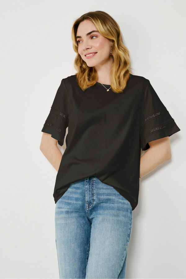 Vila Camiseta algod&oacute;n org&aacute;nico con calados Negro