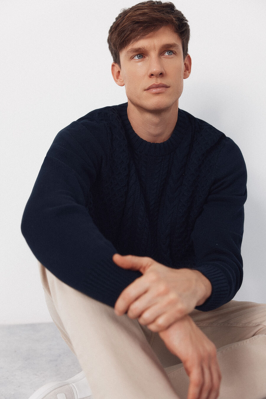 Jersey punto estructura cables cuello redondo