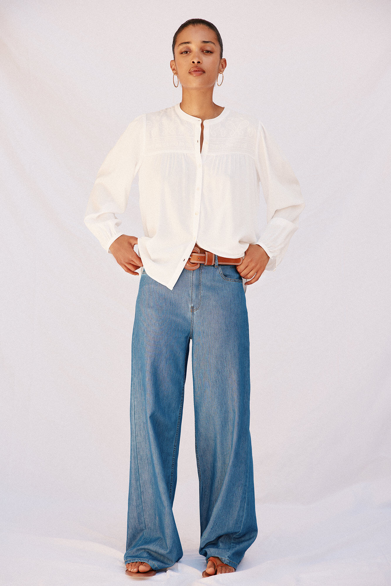 Cortefiel Blusa com bordado