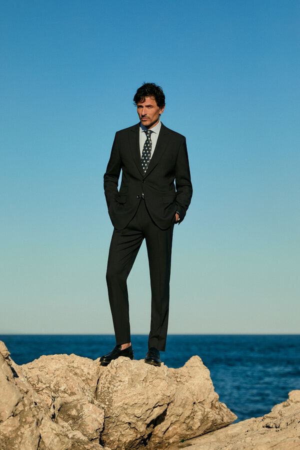 OOTO Pantal&oacute;n traje solapa pico Azul marino