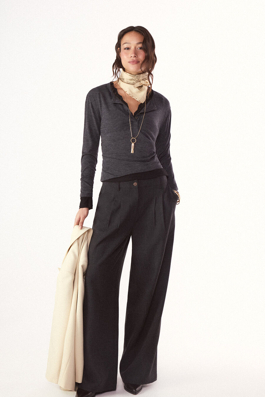 Pantalón pinzas recto