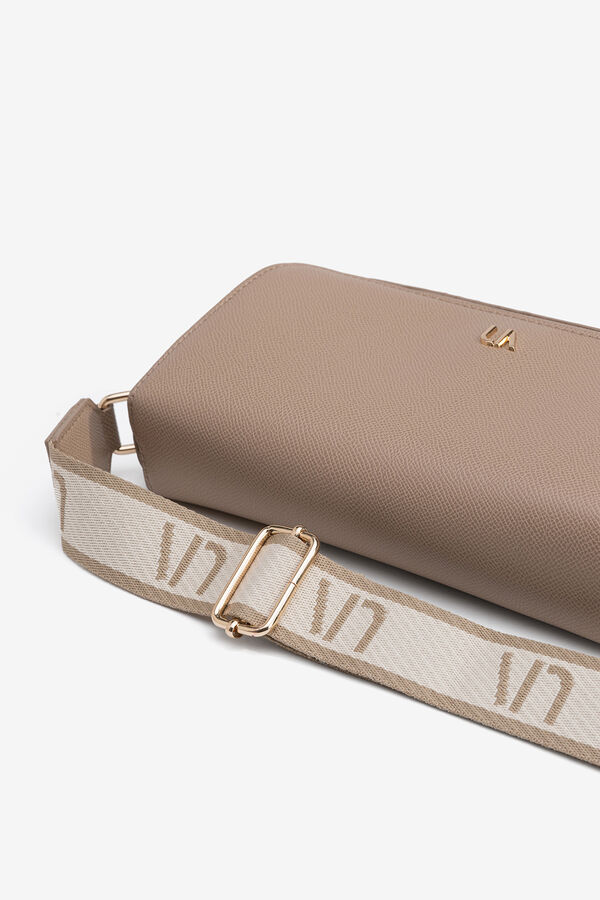 Vilanova Mala transversal com aba Castanho