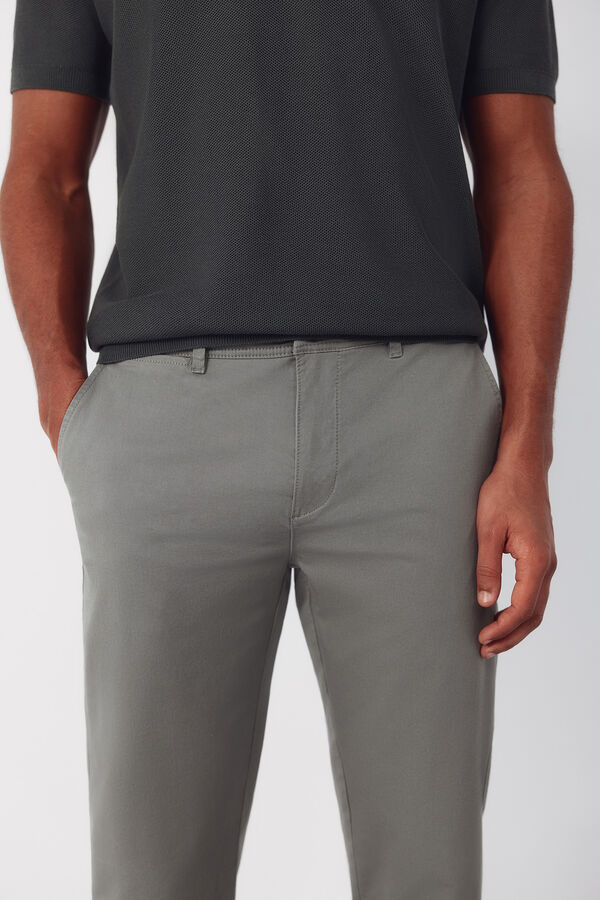Cortefiel Pantal&oacute;n chino regular fit Kaki