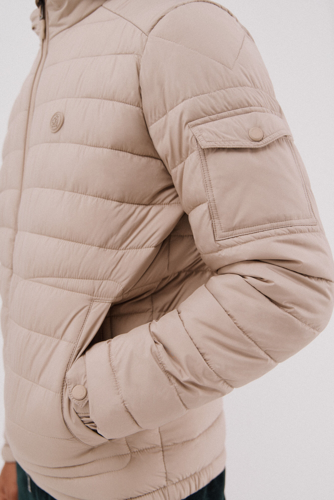 Cortefiel Cazadora acolchada ultralight con capucha