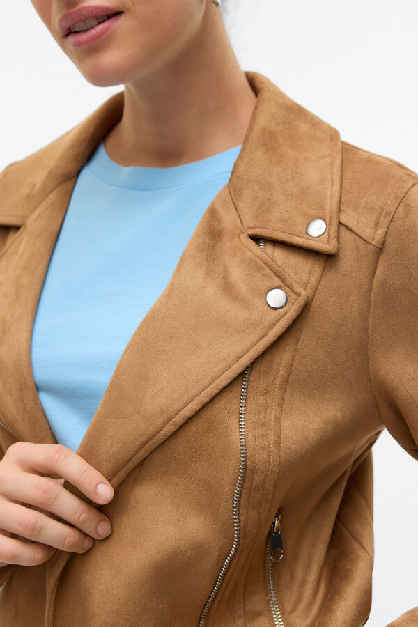 Vero Moda Blus&atilde;o em camur&ccedil;a com tachas Castanho