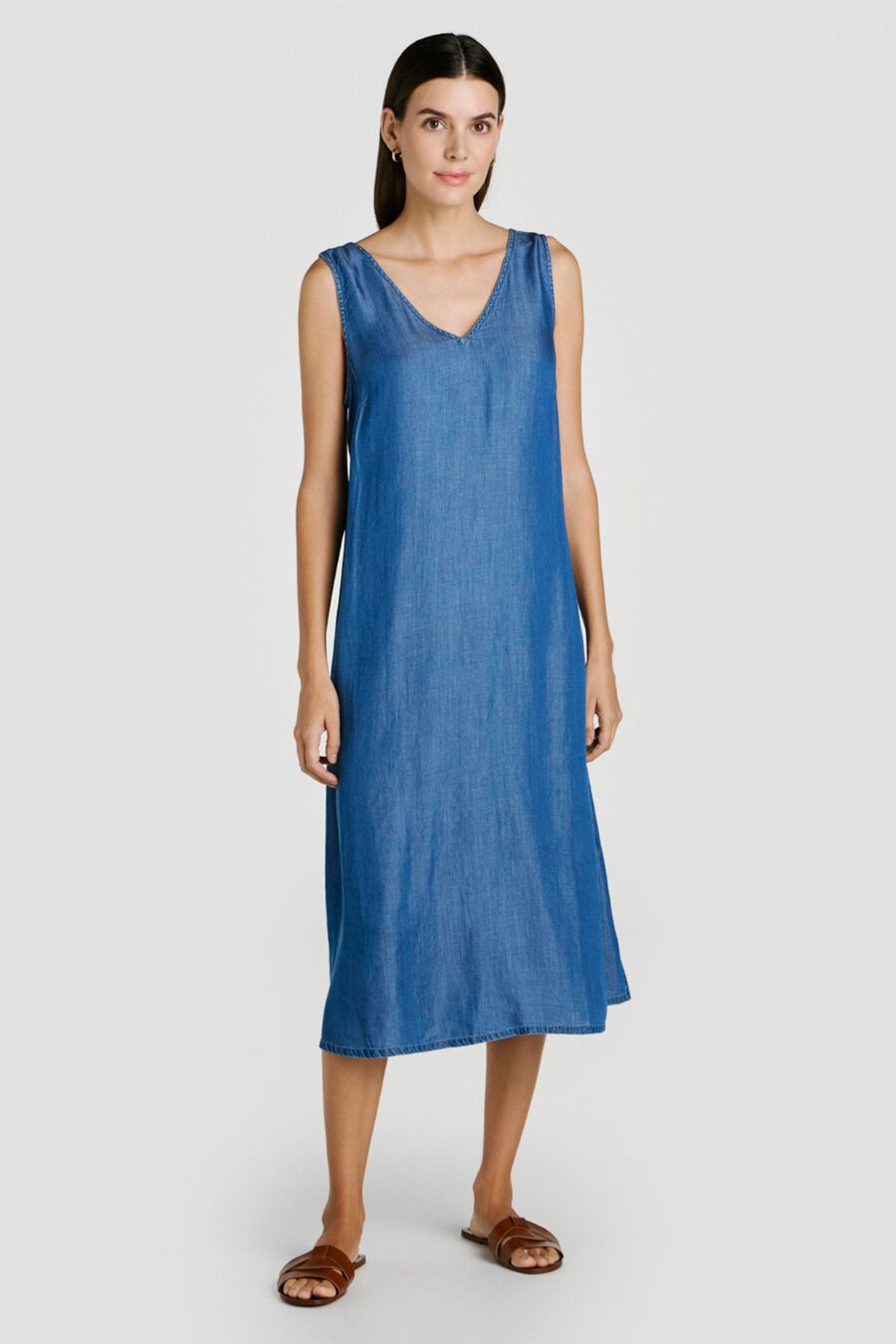 Vestido midi con tirantes de tencel