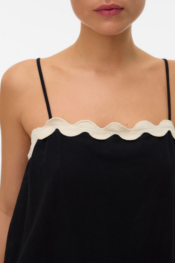 Vero Moda Top de al&ccedil;as decote quadrado Preto