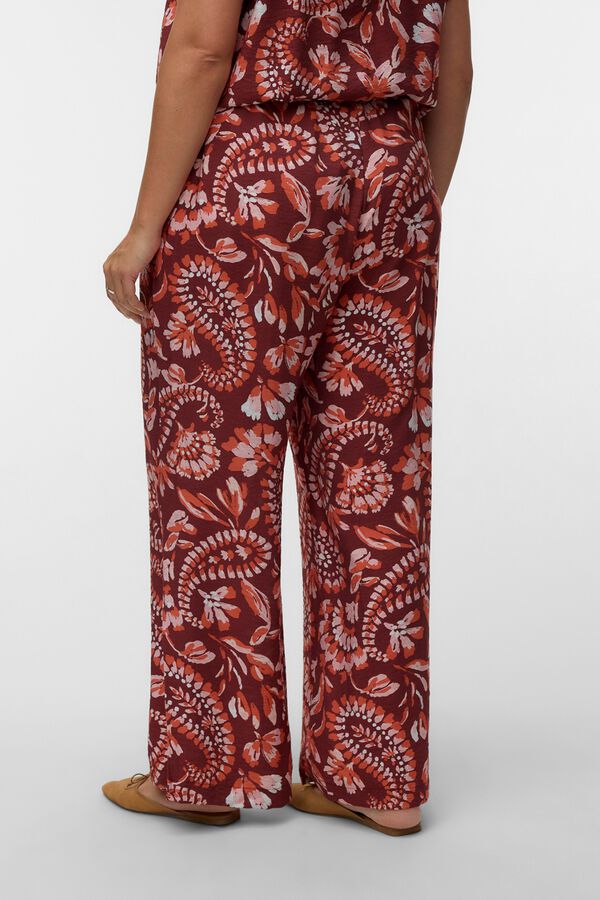 Vero Moda Curve Pantal&oacute;n largo estampado talla grande Marr&oacute;n
