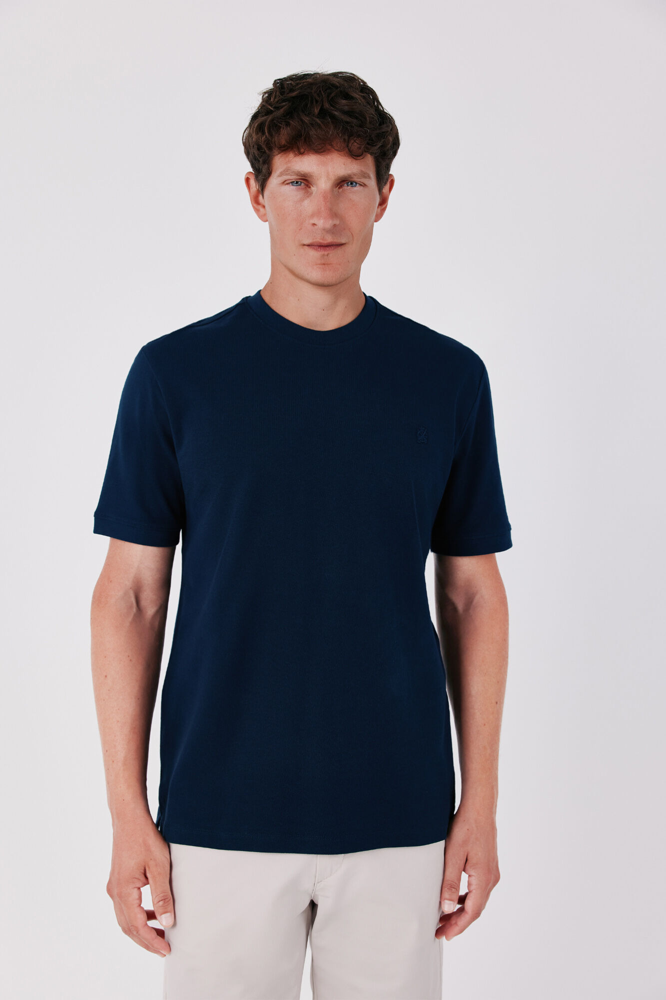 Cortefiel T-shirt b&aacute;sica em piqu&eacute;