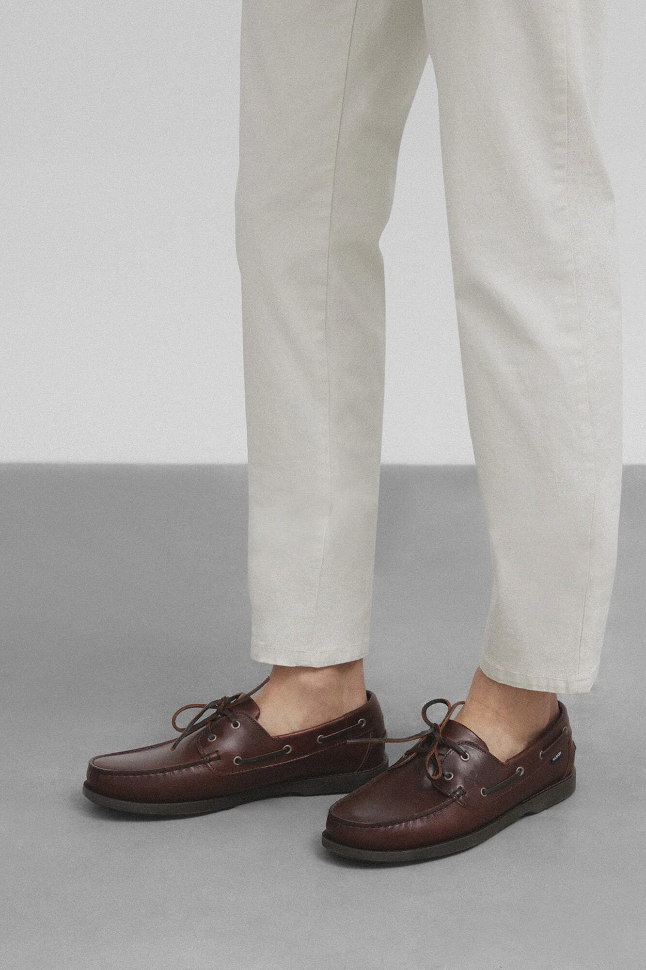 Leather deck shoes