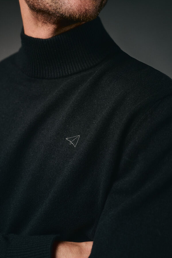 OOTO Roll neck jumper Black