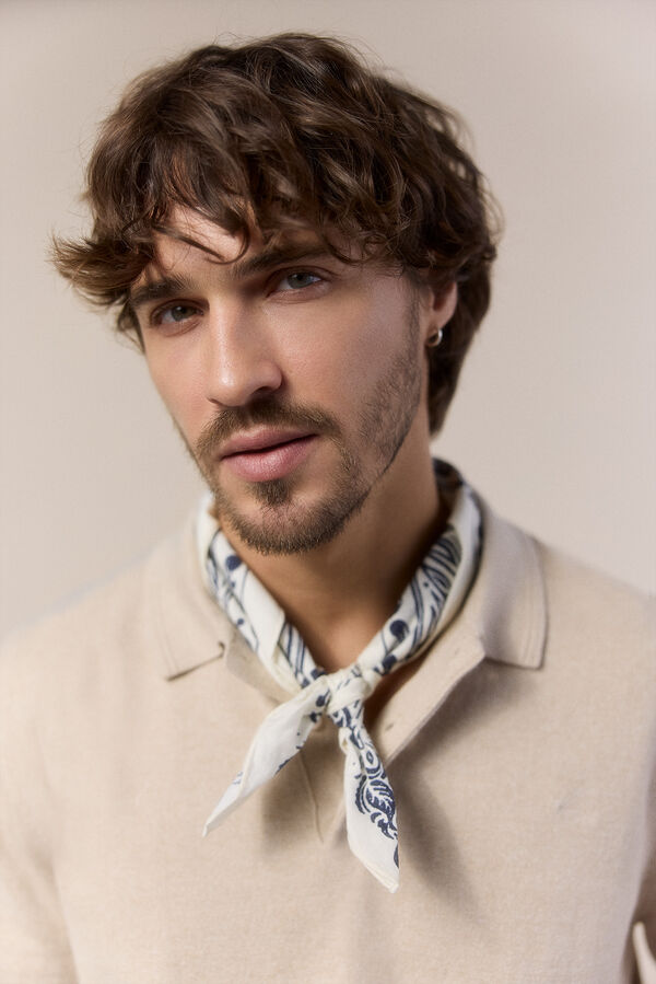 OOTO Pa&ntilde;uelo estampado Beige