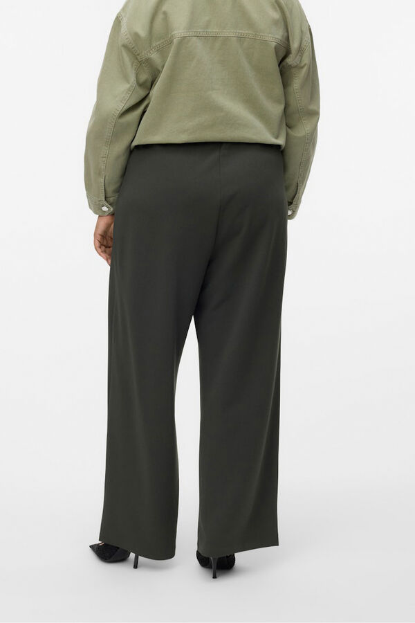 Vero Moda Curve Pantal&oacute;n ancho fluido talla grande Gris oscuro