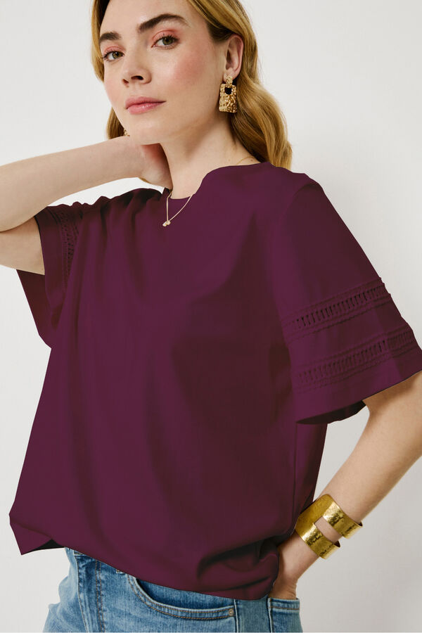 Vila Camiseta algod&oacute;n org&aacute;nico con calados Morado