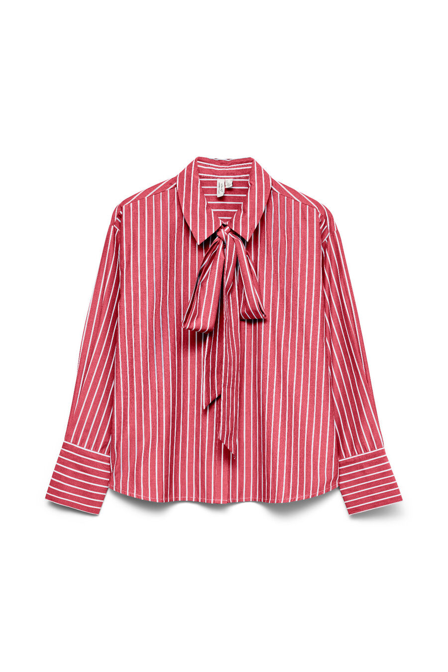 Camisa detalle lazada en el cuello