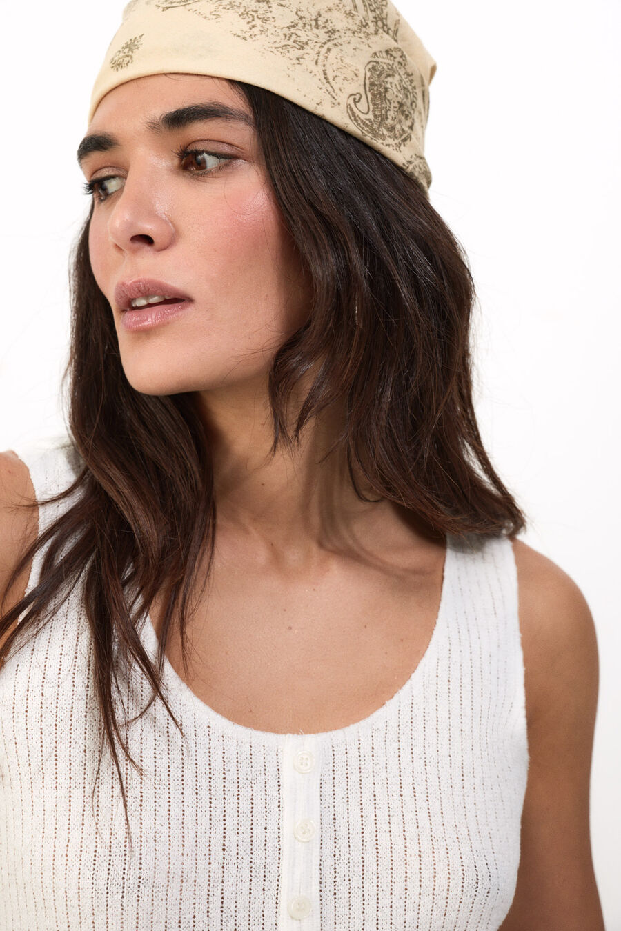 Top tirantes botones