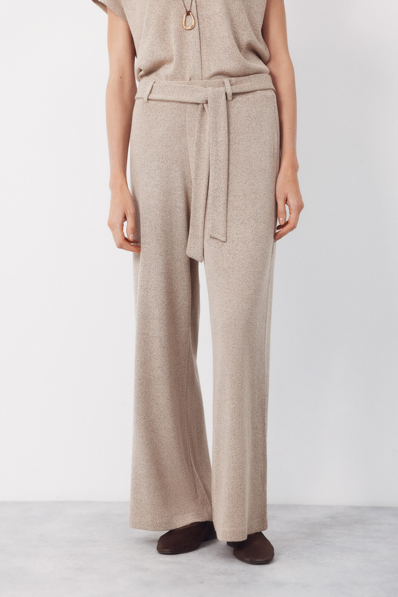 Cortefiel Pantal&oacute;n punto r&uacute;stico