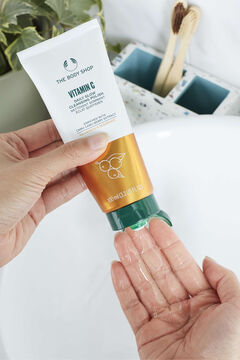 The Body Shop Limpiador Exfoliante de Vitamina C 100ml