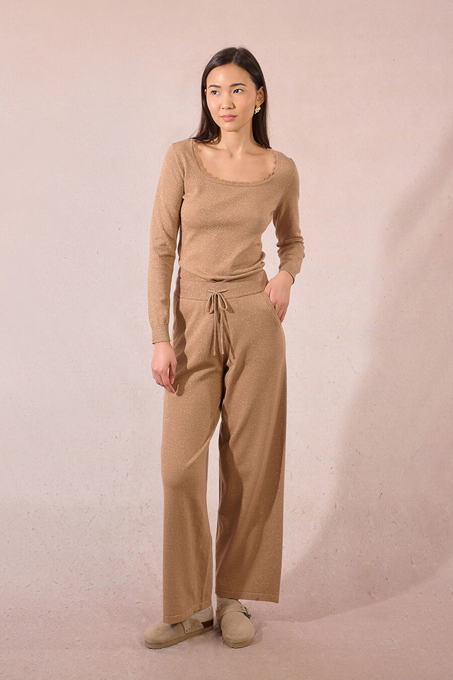 Pantalón largo de tiro alto