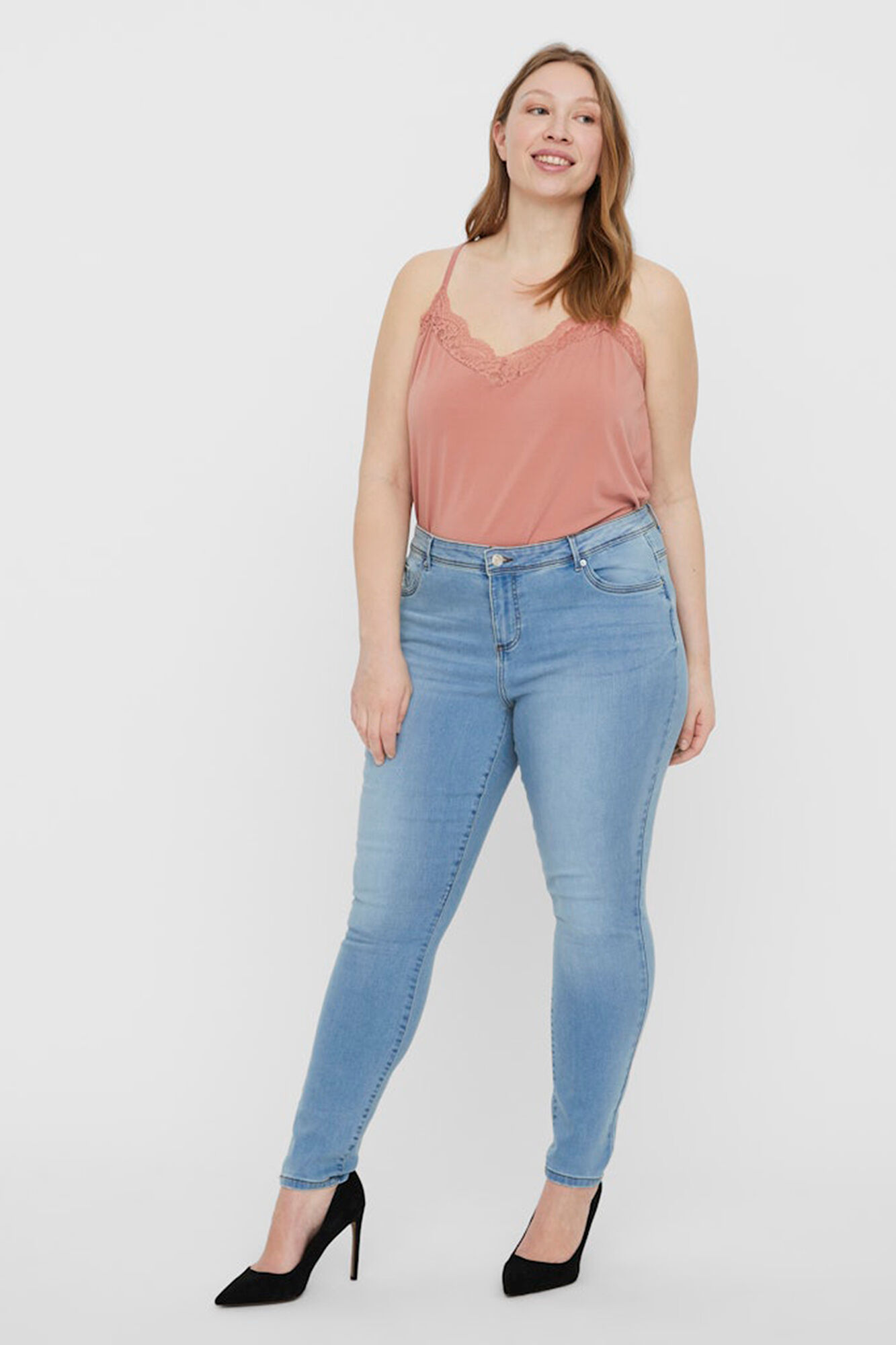Vero Moda Curve Vaquero pitillo talla grande