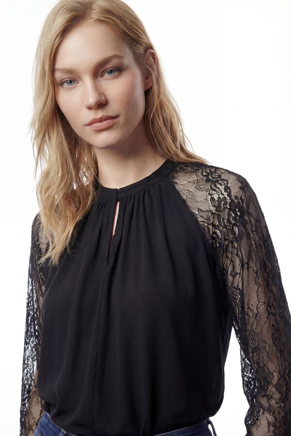 Vero Moda Top de manga larga de encaje Negro