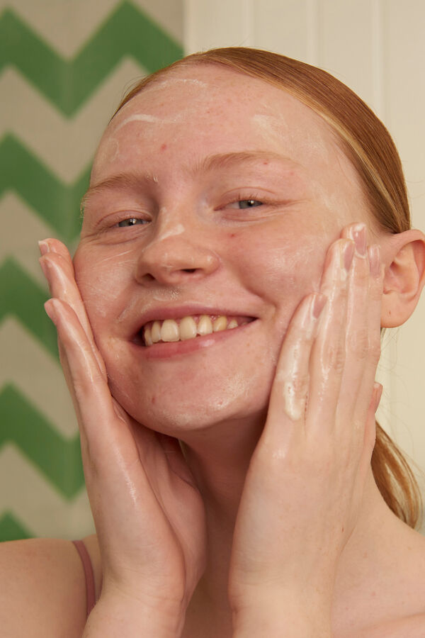 The Body Shop Tea Tree Purifying Facial Cleanser 250ml Multicolour