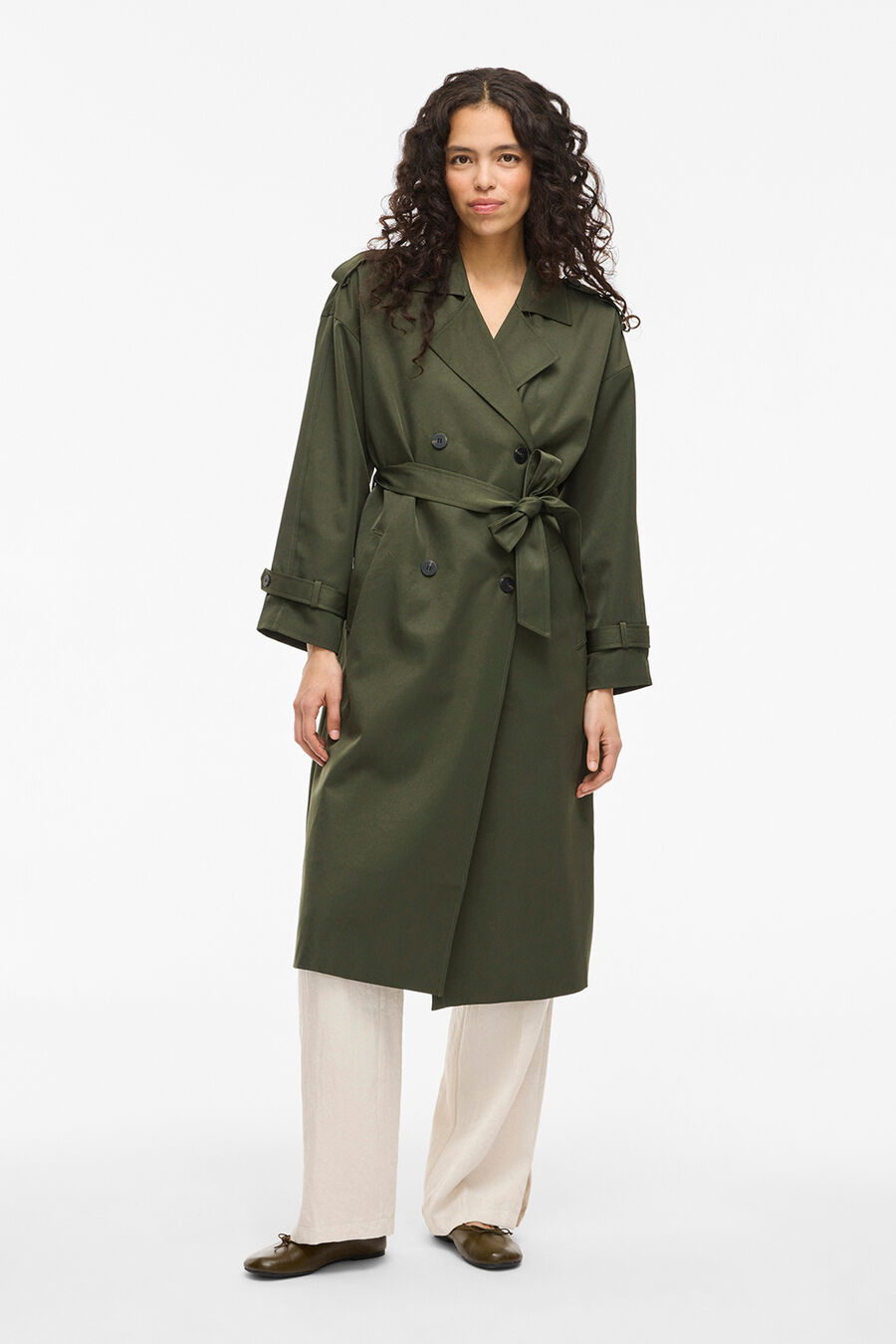 Gabardina larga anudada