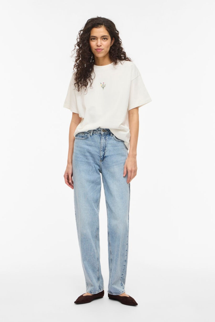 Camiseta manga corta de algodón orgánico con bordados