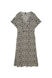 Vero Moda Curve Vestido 7/8 estampado de manga corta talla grande