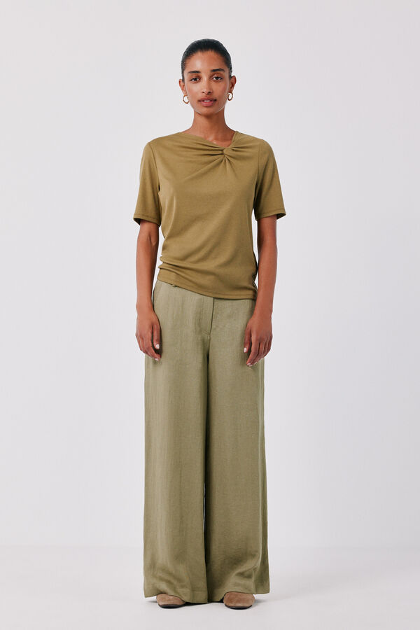 Cortefiel Camiseta nudo escote Verde