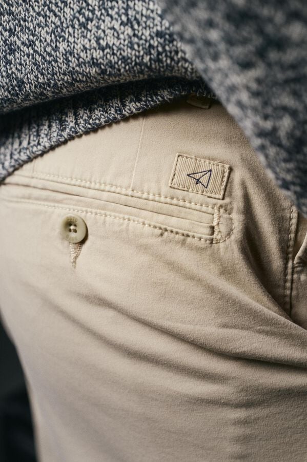 OOTO Pantal&oacute;n chino pinzas Beige