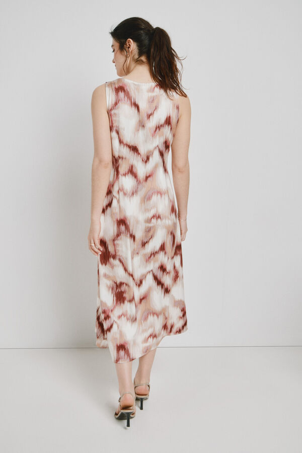 Vero Moda Vestido midi con cuello redondo y detalle de nudo Marr&oacute;n