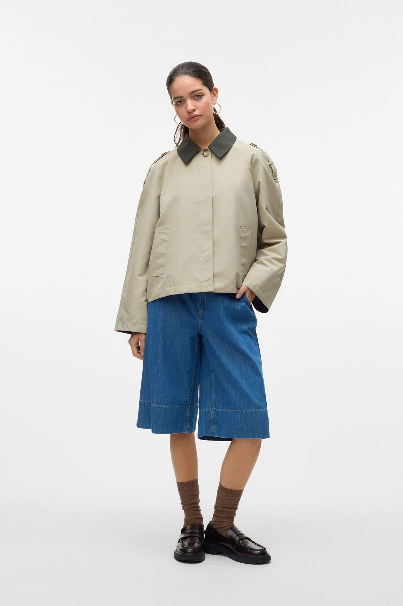 Vero Moda Casaco curta com gola de lapela